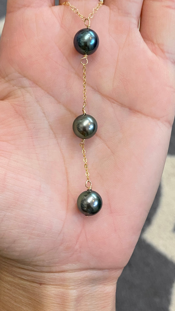 Le'a Classic Tahitian pearl lariat