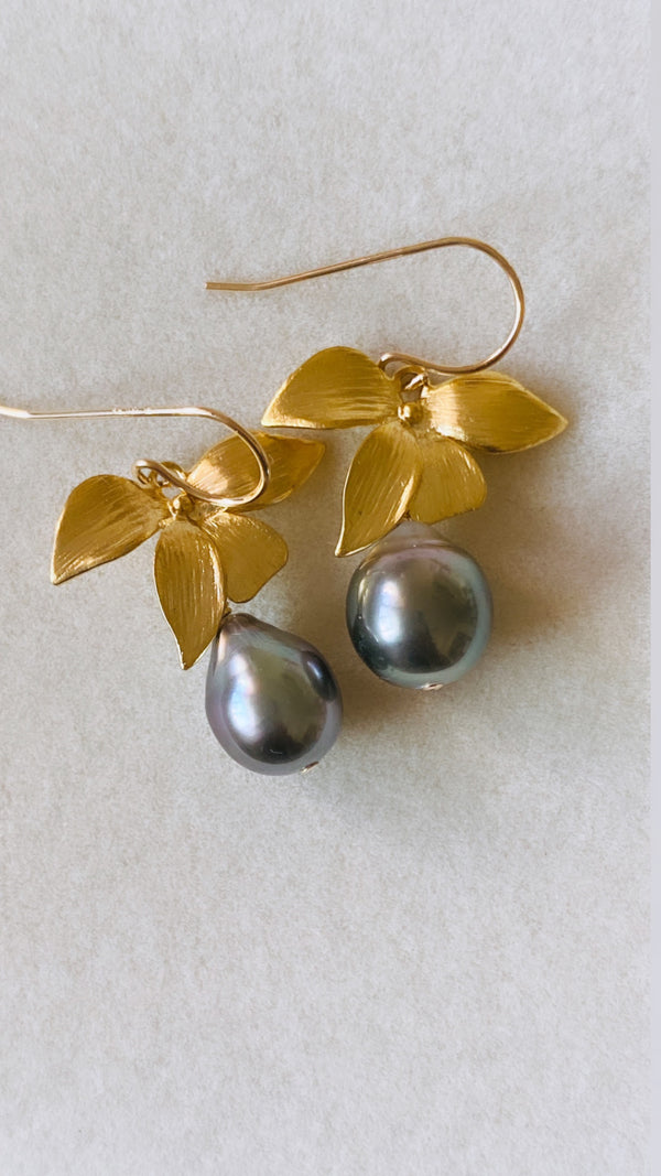 Orchid Pearl Earrings