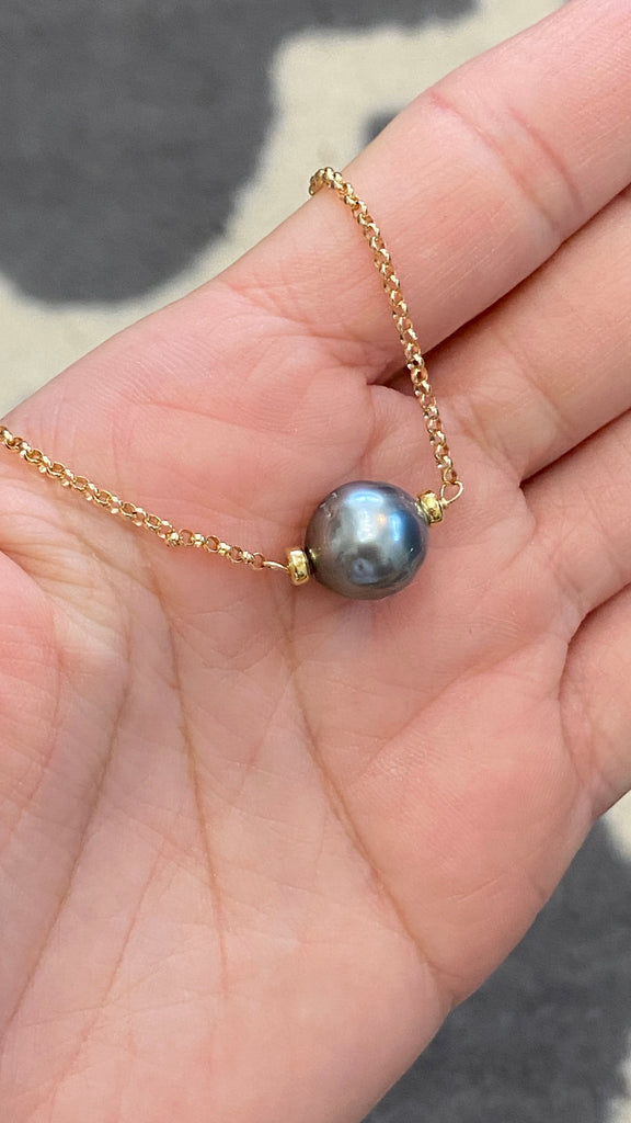 Tahitian Pearl choker necklace